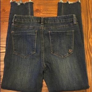 Indigo Rein.Button-Fly Rugged Cropped Skiny Pants.